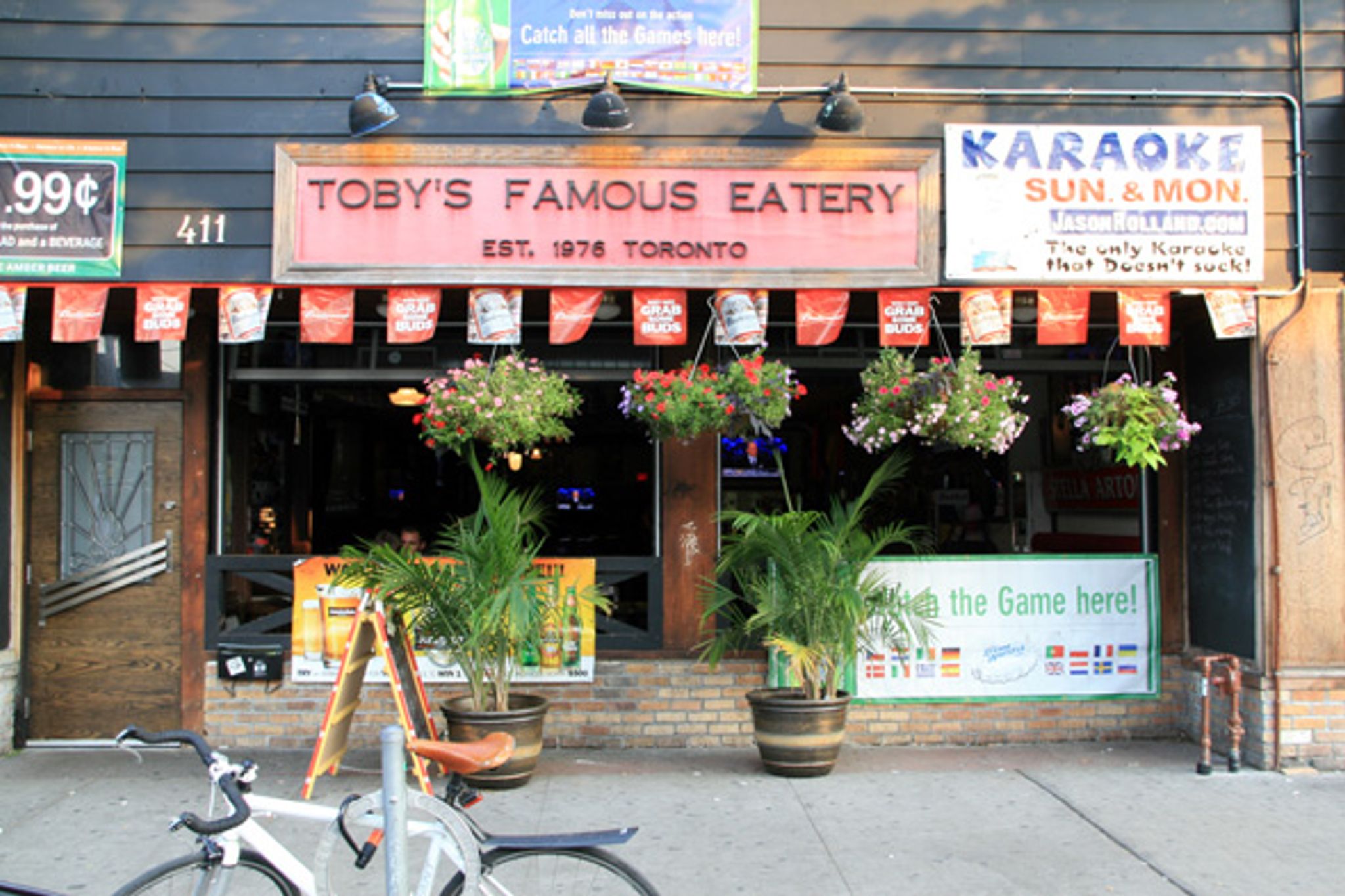 Toby's Famous Eatery - blogTO - Toronto