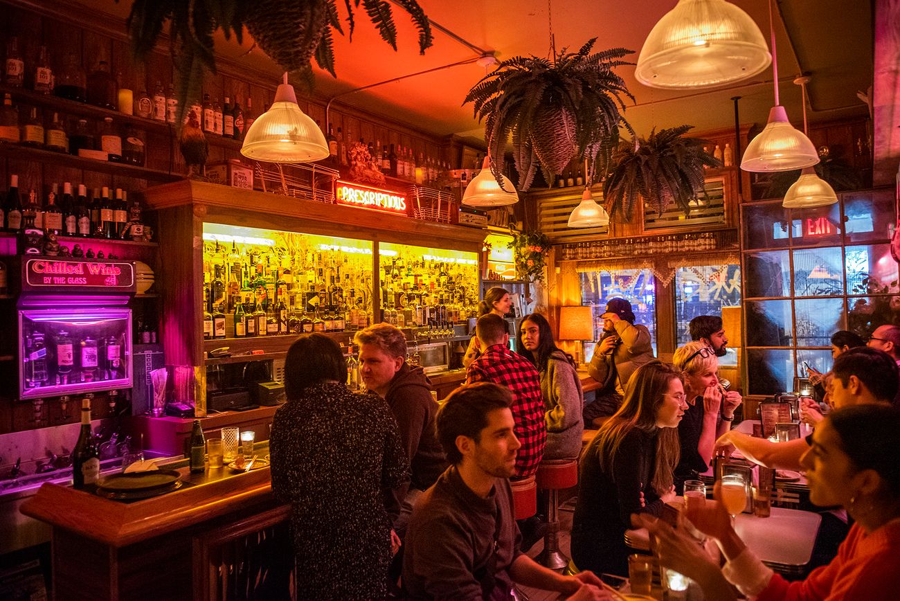 best-date-restaurants-in-toronto-50-essential-ideas-for-date-night-in