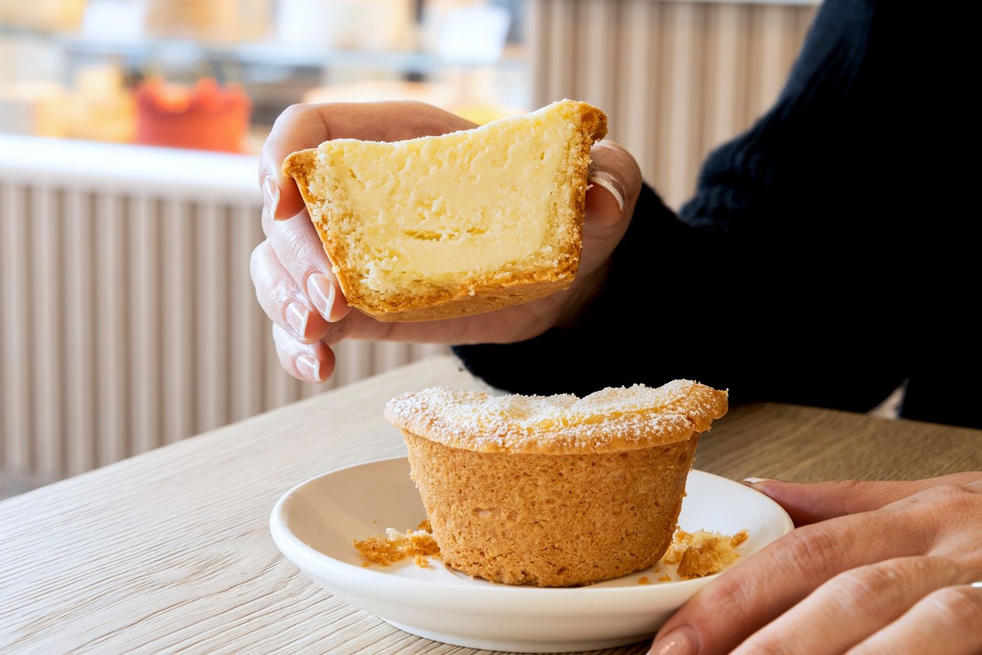 Shelíss Bakeshop Café