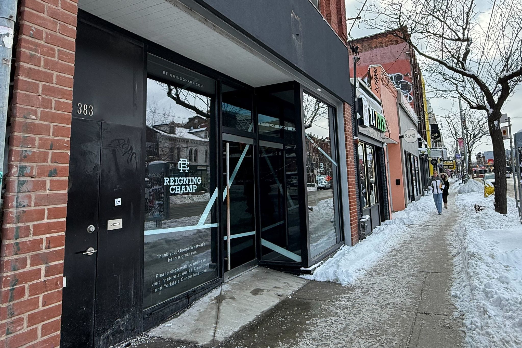 Canadian clothing store owned by Aritzia shuts down Toronto